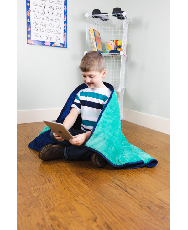 https://aceeducational.com/448551-home_default/soft-fleece-weighted-7lb-small-sensory-blanket-for-kids.jpg